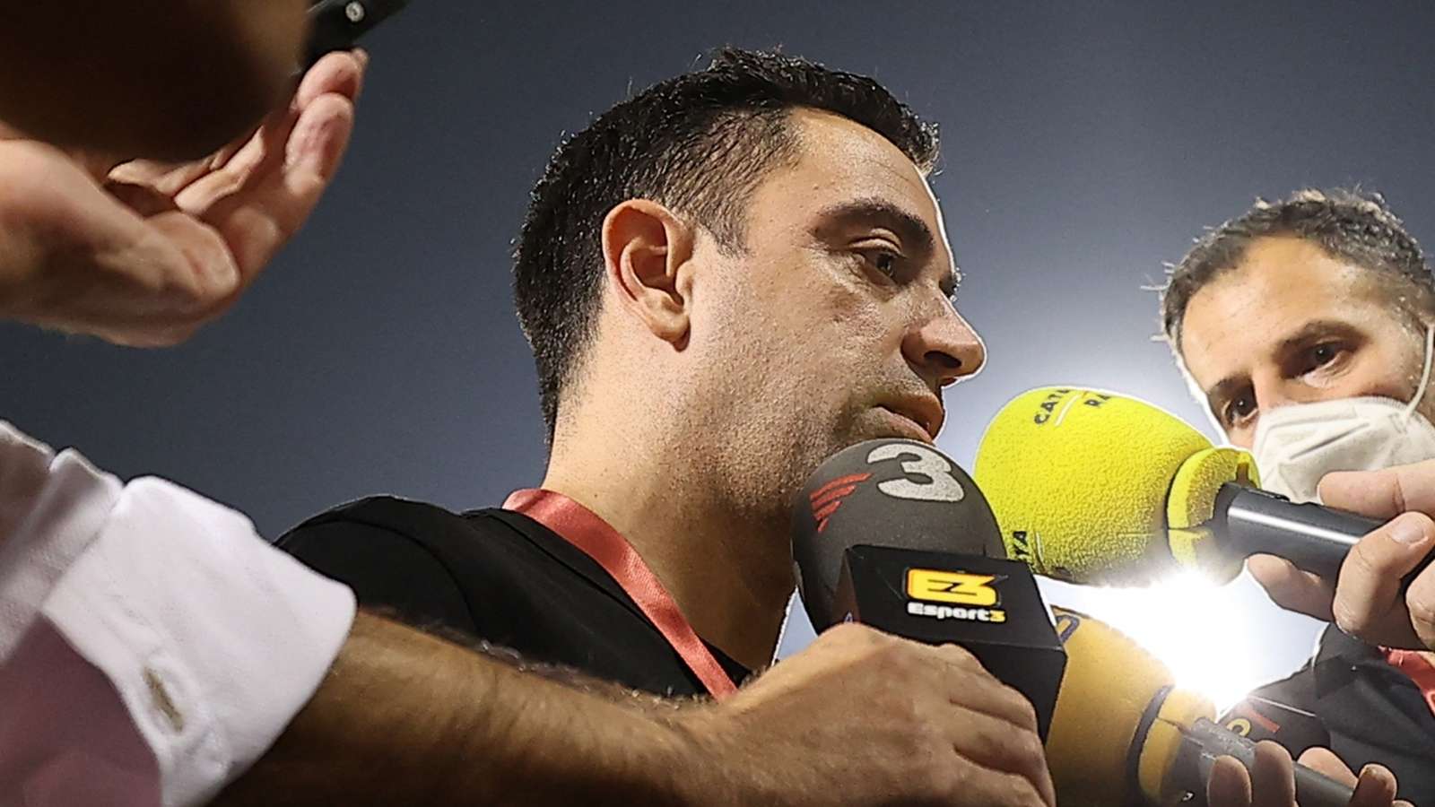 并与全球各 并与全球各